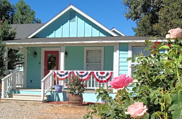 Olde Julian Farmhouse (anteriormente Apple Orchard Estate)