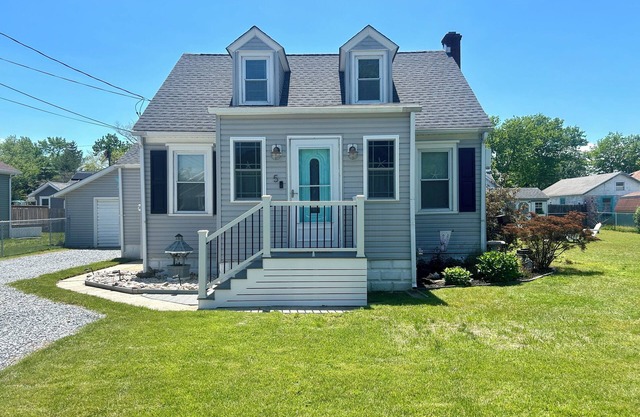 Enjoy Your Stay at Sunset Cottage - A Beautiful Bayside Retreat