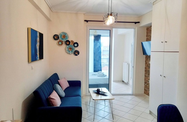 EnJoy Full smart apartment in center of tripoli with a parking lot, amazing view