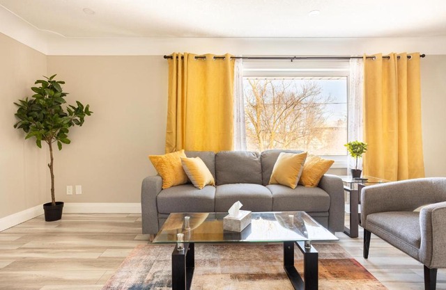 ENTIRE 2 BEDROOM APARTMENT DOWNTOWN - u3