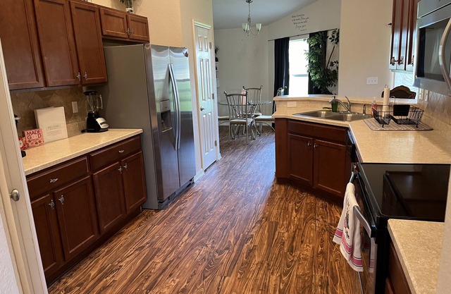 Entire home between Tampa & Orlando