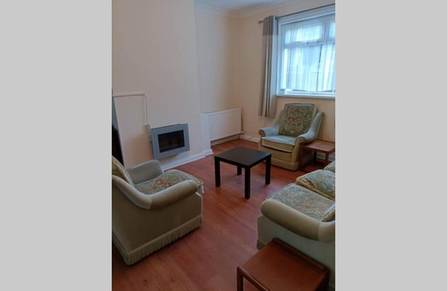 Entire House in a Quiet Residential Area