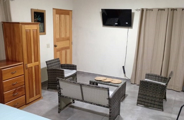 Escape to Paradise at Venus Lodging House, Alto Boquete