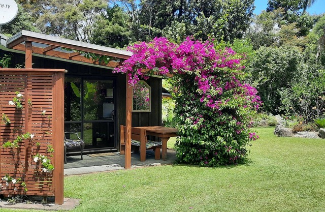 Escape to the mountains at Sleeping Giant B&B, Pauanui/Tairua area.