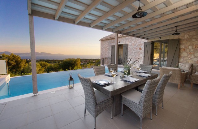 Euphoria Retreat Villa - Piedra de lujo construido villa Nr Fiscardo