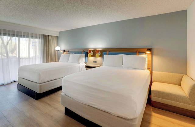 Everything You Need For The Perfect Vacation! w/ Outdoor Pool, Pets are Allowed!