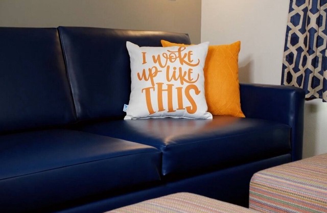 Exciting Waterpark Escapade! 3 Beautiful Units with Free Parking!