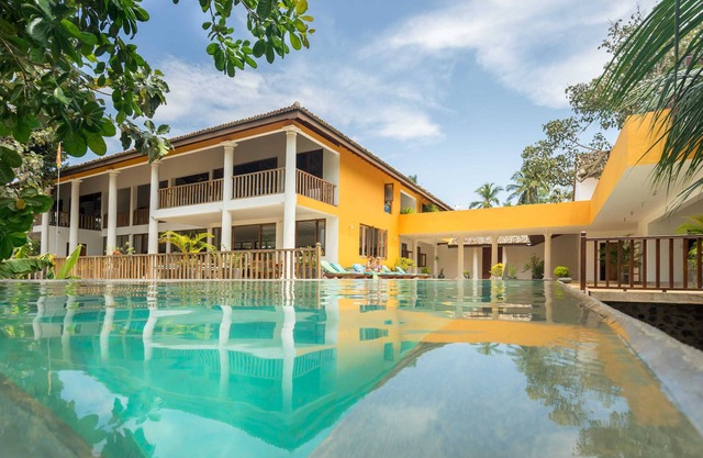 Exclusivo 5 Bed Villa. Todo el personal con 17m Infinity Piscina