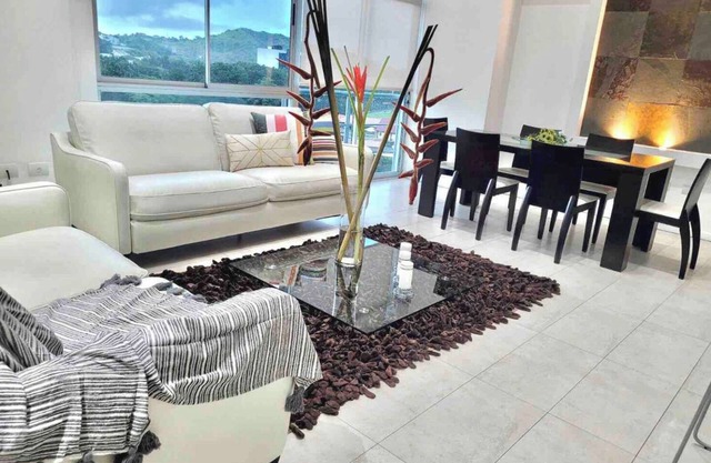 Exclusivo Penthouse con excelente ubicación, cerca a Starbucks y MultiPlaza
