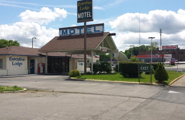Executive Lodge