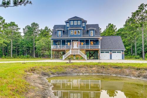 Expansive Georgetown Home with Decks and Fire Pit!