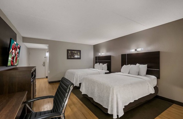 Experience Value Stay Room w/ Complimentary Breakfast | Free Parking