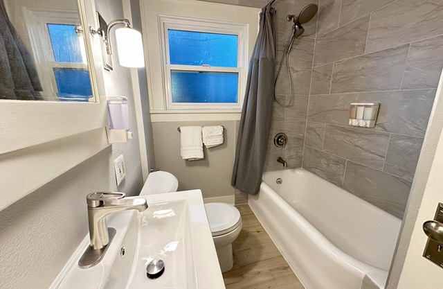 Fabulous 2-bedroom house minutes to Downtown Seattle