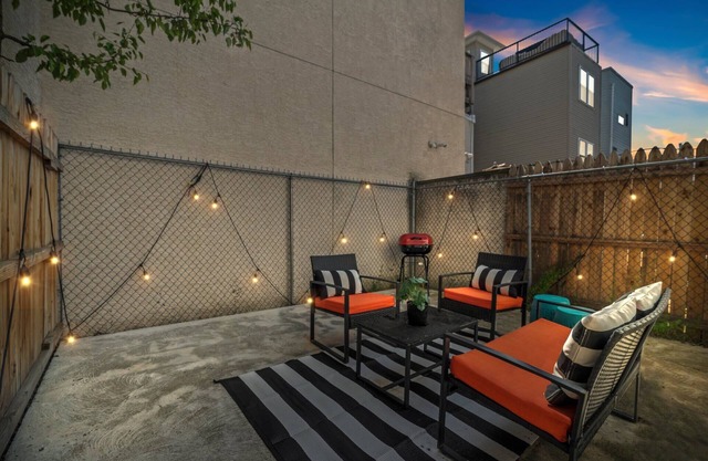 Spacious Fairmount Family Friendly Game House