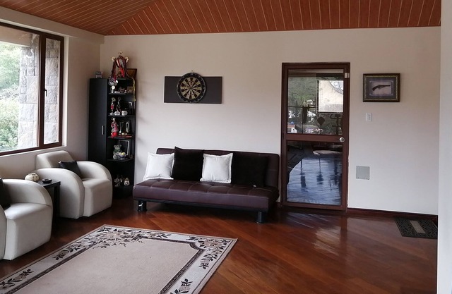 Fakali Home Stay cerca de la Mitad del Mundo