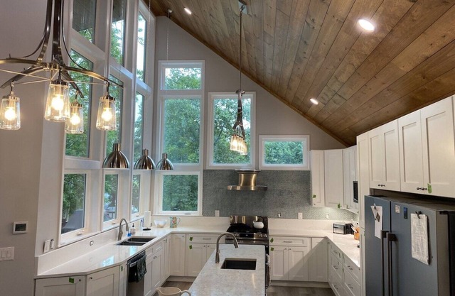 OTOÑO ESPECIAL AHORA! 4 BR + muelle cubierto Norris Lake Deerfield WIFI pendiente gradual