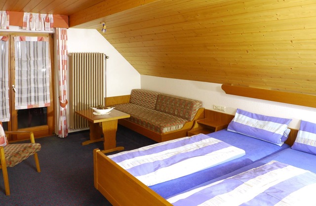 Familienzimmer mit 17 qm, Max. für 3 Personen