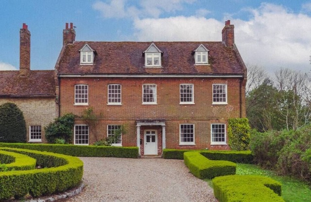 Family Escape To The Countryside In Georgian Manor