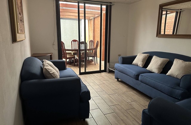 Hospedaje para grupos con 12 camas en Ciudad de Guatemala zona 14 La Villa