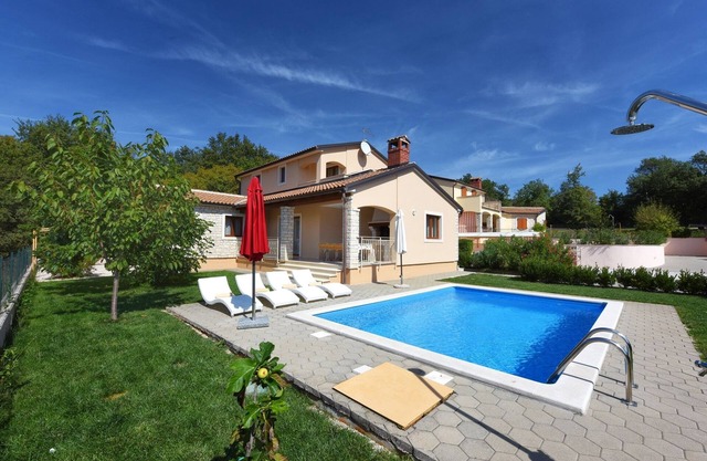 Casa familiar con piscina Mofardini, Sredisnja Istra (K-20586)