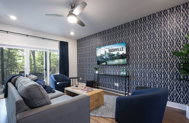Family-Friendly Townhome Near Gallatin Marina!