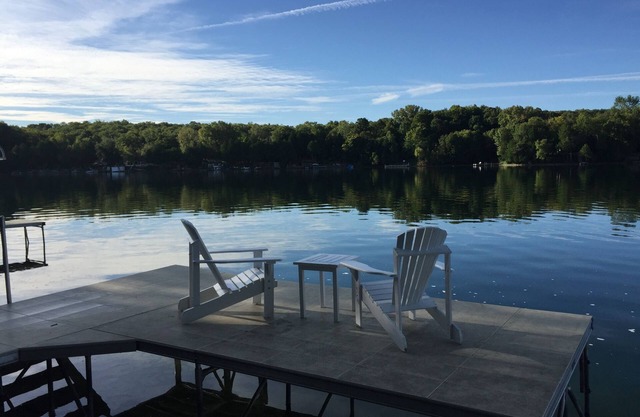Diversión familiar en Crystal Lake Island: a minutos de Road America, senderismo, PGA Golf
