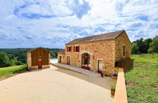 Casa de vacaciones en Sarla con piscina privada