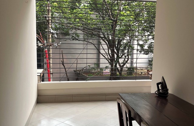 Family-sized Vintage Apartment in Dhanmondi