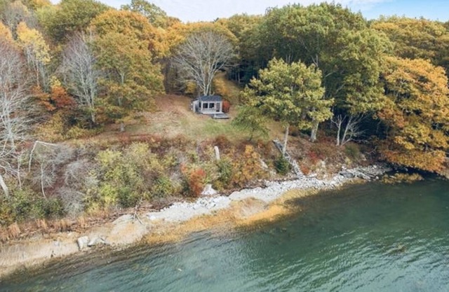 ¡¡¡¡NUEVO LISTADO!!!! Hermosa casa de campo ubicada en el río Medomak, frente al mar