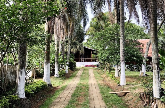 Granja en Jundiapeba, cerca de Mogi das Cruzes