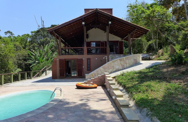 Casa en la represa en condominio en la Sierra del Mar. El Salvador