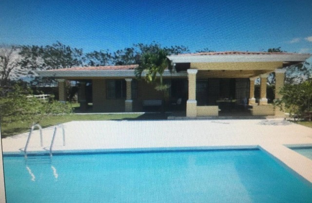 FARM IN THE CITY , HOUSE AND POOL 0.75 ACRES