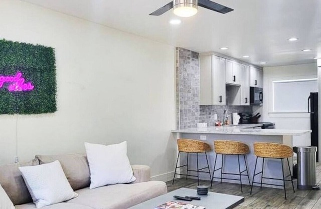 Fashion Square|2 BR|Scottsdale