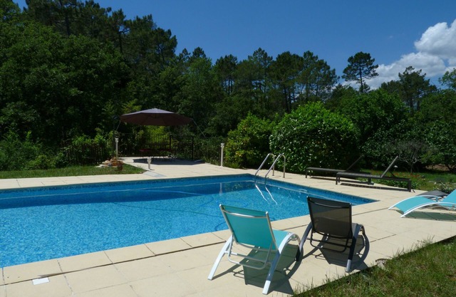 Fayence / 160m² / 5000m² / 4 habitaciones / Gran piscina / Cocina de verano