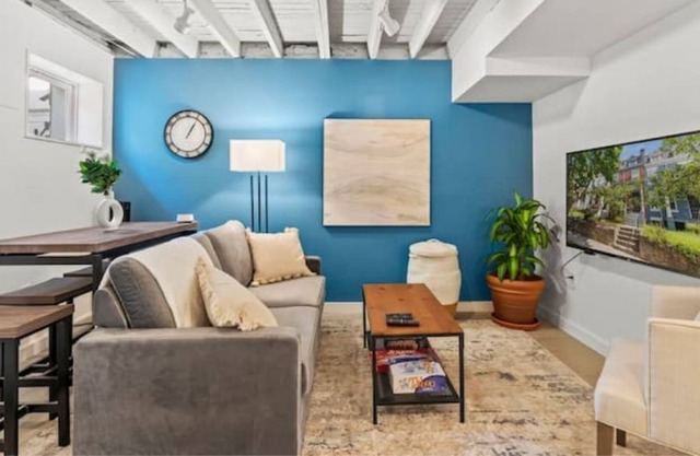 Federal Suite on First Street - Cozy Basement Studio Apartment in Heart of DC