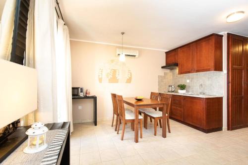 Ferienwohnung für 4 Personen ca 35 qm in Brzac, Kvarner Bucht Krk - b61178