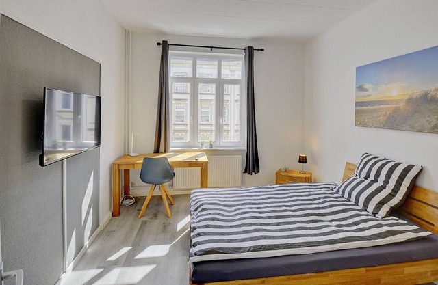 fewo1846 - Schiefe Stube / Cheap craftsman apartment with 3 bedrooms