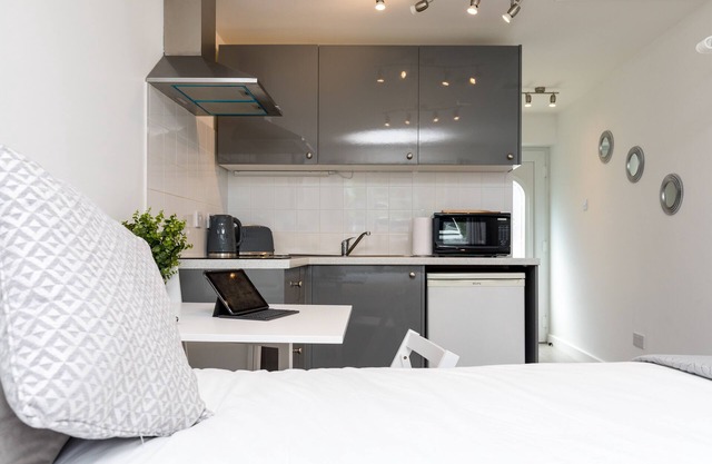 Findon Suite