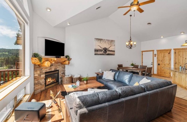 Flathead Lodge | Close to Skiing & Glacier Park