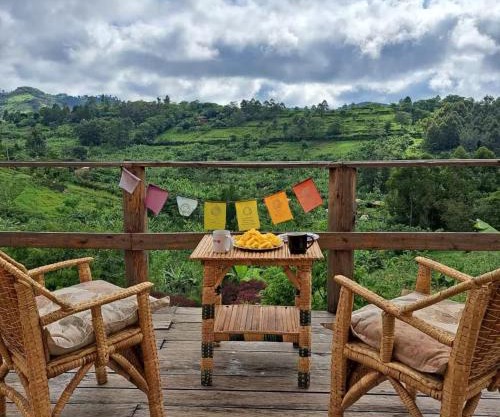 Flower Hill Garden Retreat