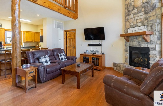 Forest Heights Lodge