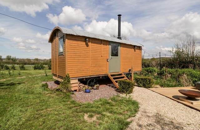 Forton House Shepherds Hut 3