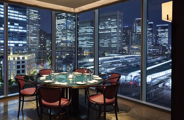 Four Seasons Hotel Tokyo at Marunouchi