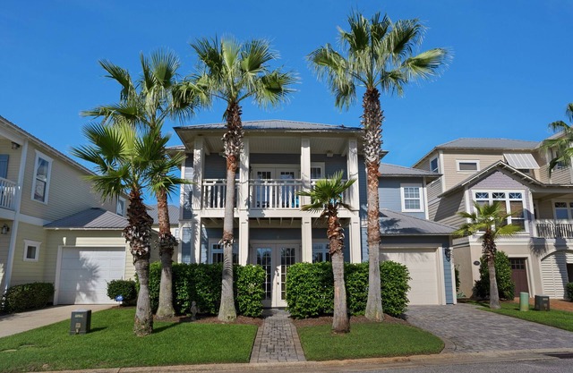 Free Beach SRVC= 2 Chairs/Umbrella! Private Beach! Great Location!