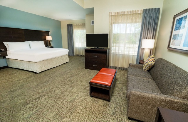 Desayuno gratis. Piscina. Barbacoa compartida. Suite King. ¡30 minutos al zoológico de Oakland!
