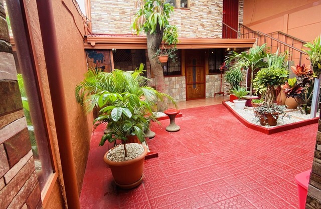 Apartamento completo 5 minutos Aeropuerto Planta baja y alta conex internet