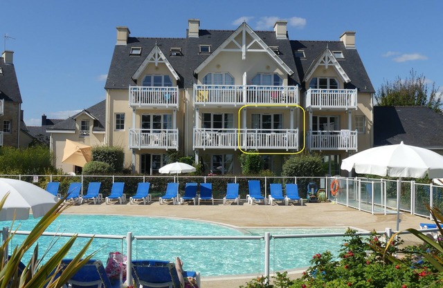 *** FULL SEA VIEW-FACE TO THE BEACH-HOT SWIMMING POOL-TERRACE-WiFi ***
