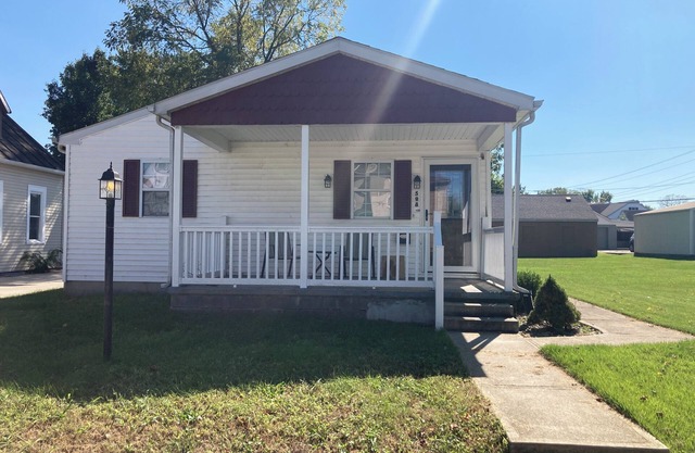Fully Furnished 3 bedroom 2 bath home home with upscale finishes