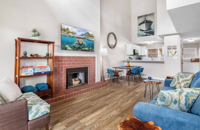 Charming Condo with AC/Saltwater Pool/HotTub, Close to the Best Beaches and Golf