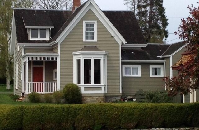 Casa totalmente restaurada de 1872 en el histórico Port Townsend. * Estancia mínima de 29 noches.